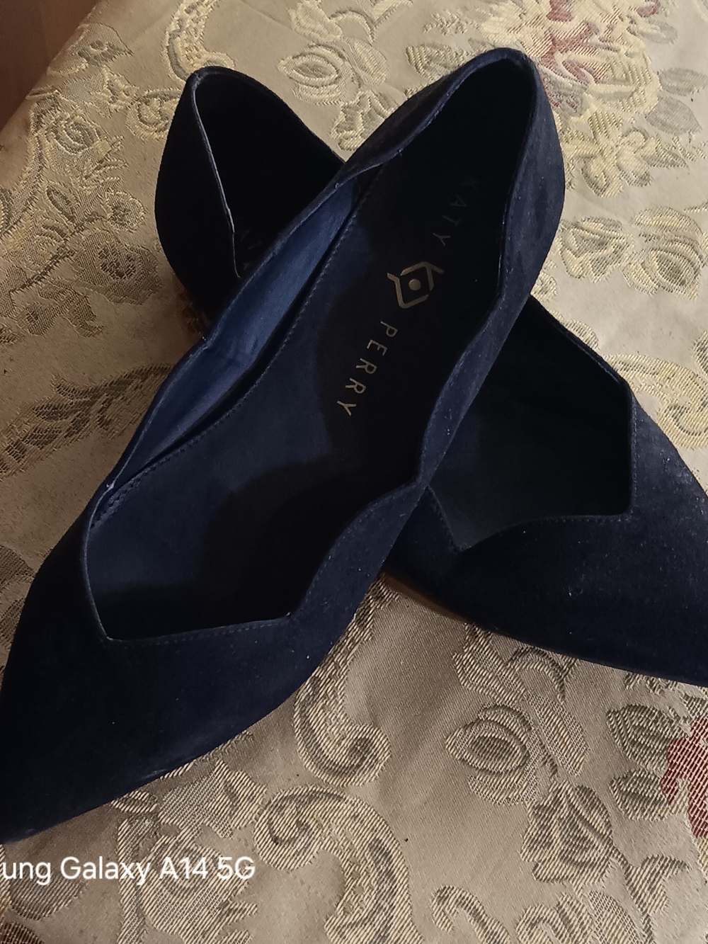 Katy Perry Collections Black Velvet Pointed Flats